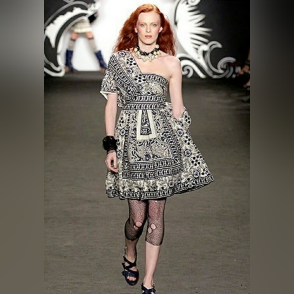ANNA SUI Shadow Vine Border Print Dress Spring 2007 Runway Show Size 4